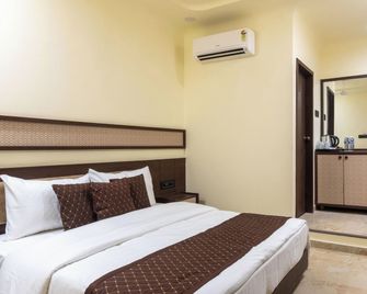 Hotel Liora - Rajkot - Quarto