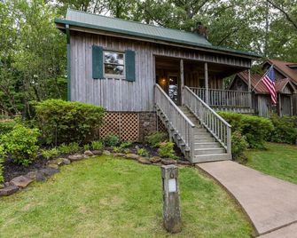 Searcy Cabin on the Knoll - Searcy - Budova