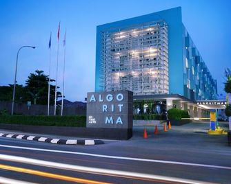 Algoritma Hotel - Palembang - Bina