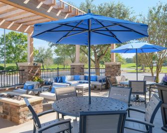 Hampton Inn Edenton - Edenton - Binnenhof