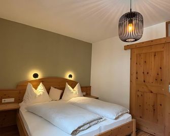 Ferienwohnungen Zwick Spinei - Burgusio - Schlafzimmer