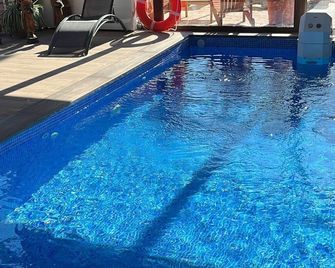 Casa del Trotamundos - Villamayor de Campos - Piscina