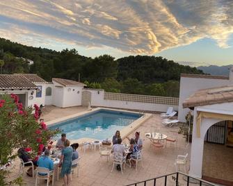 Spacious, Quiet Luxury Villa, Pool, Panoramic Views Of Valley, Mountains, Sea - Benidoleig - Piscina