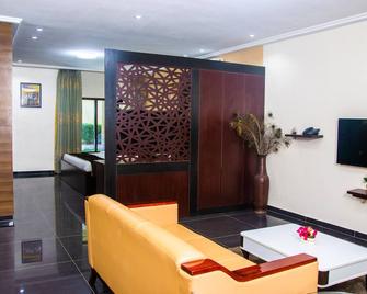 Anabel Apartment and Suites Abuja - Abuja - Living room