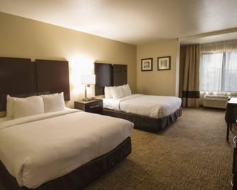 Comfort Inn & Suites Colton - Colton - Schlafzimmer