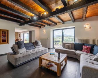 Domaine du Chypre - Cernex - Sala de estar