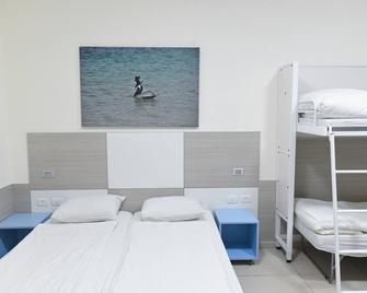 Hi - Karei Deshe Hostel - Ginosar - Camera da letto