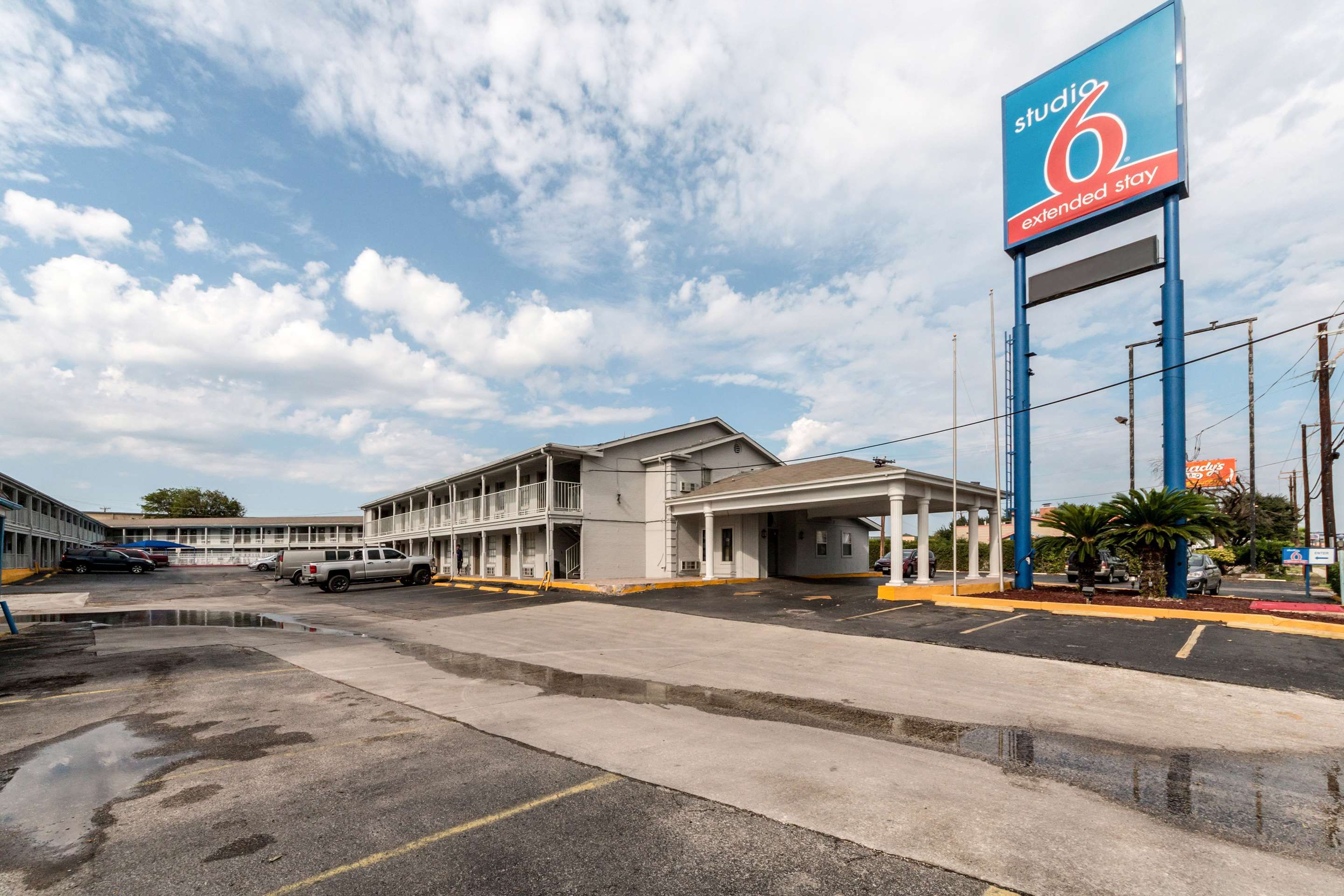 Venta > cuantas horas son de san antonio a houston > en stock