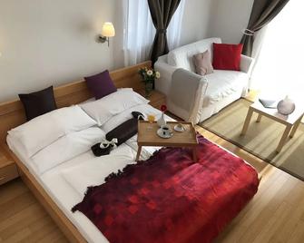 Viktoria Lodge B&B - Vodice - Habitación