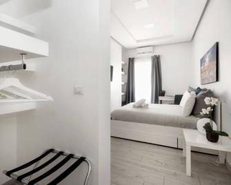 Maison Piazza Cavour - Rome - Bedroom