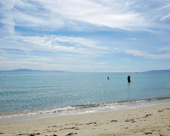 Margarita Sea Side Hotel - Kallithea - Beach