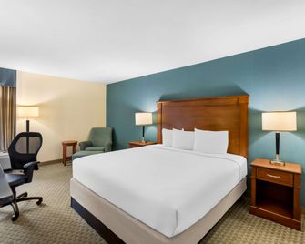 Garner Hotel Houston – Hobby Airport by IHG - Houston - Bedroom