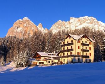 Sport Hotel Pocol - Cortina d'Ampezzo - Toà nhà