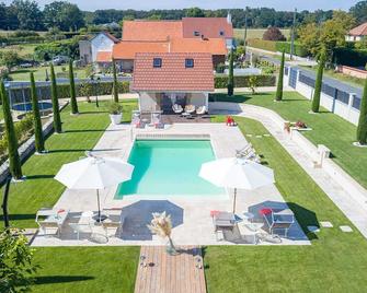 Gite Hauterives, 1 Bedroom, 3 Persons - Hauterive - Piscina