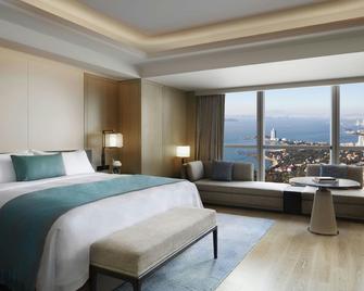 ذا سانت ريجيس شينجداو - تشينغداو - غرفة نوم