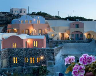 Ambelia Traditional Villas - Oia - Building