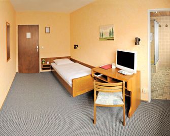 斯圖加特科那申酒店 - 斯圖加特 - 臥室