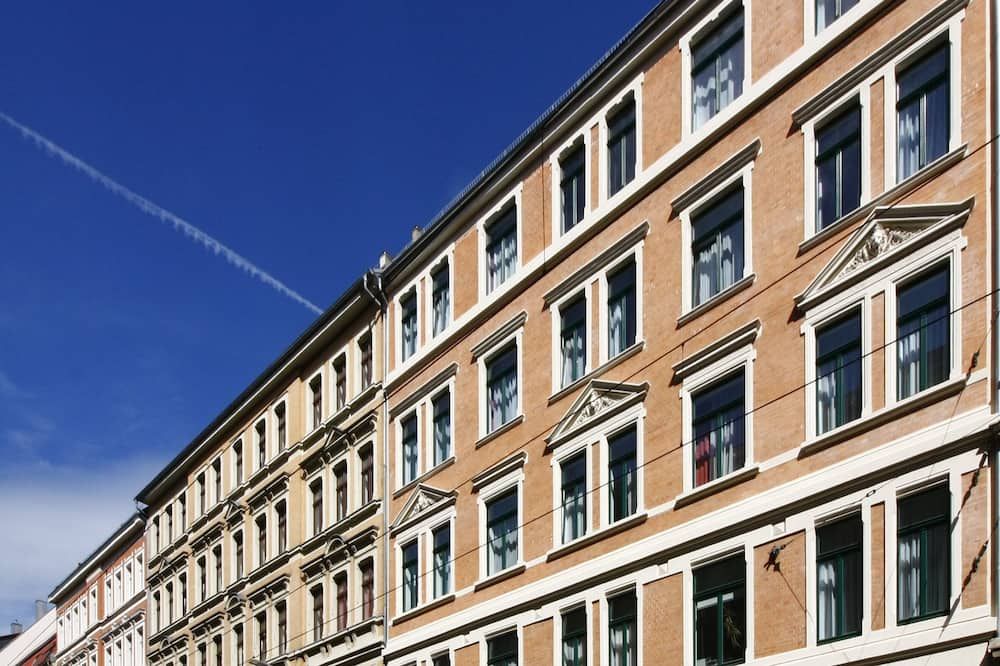Space Hotel im Campus der JvP Schule - Leipzig - Rakennus