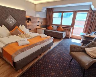 سبورت هوتل كلوسين - كيرتشبرغ ان تيرول - غرفة نوم