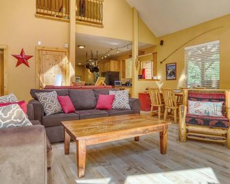 Salmon River Chalet - Meredith Lodging - Welches