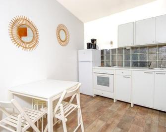Eden Residence - Antibes - Kitchen
