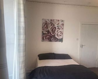 Clydeview Apartments Langbank - Langbank - Schlafzimmer