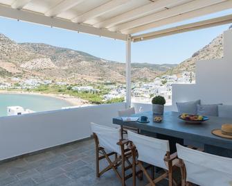 Sifnos House - Rooms And Spa - Kamares - Balcone