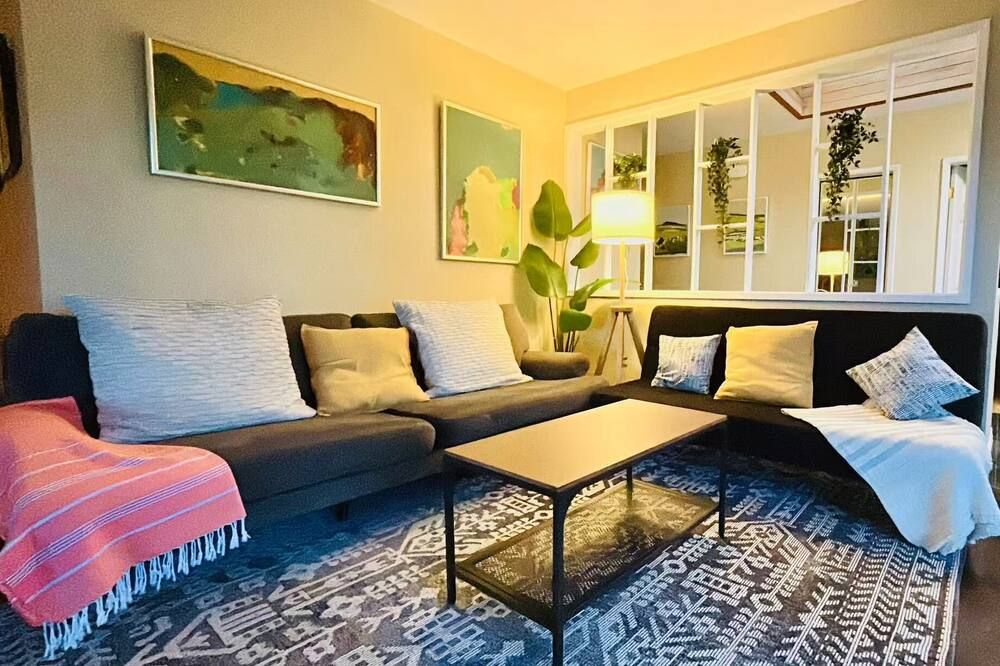 Artistic & Gallery inspired Room in central Vancouver - Vancouver - Sala de estar