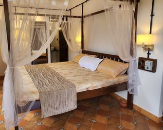 3bhk Farm home stay surrounded by pristine nature in The majestic Western Ghats - Sawantwadi - Bedroom