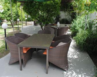 Karmik Concept Apartments - Rodos - Patio