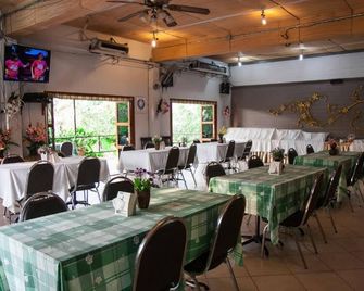 โรงแรมชญาดา การ์เด้น เฮ้าส์ แอนด์ รีสอร์ท - นครราชสีมา - ร้านอาหาร