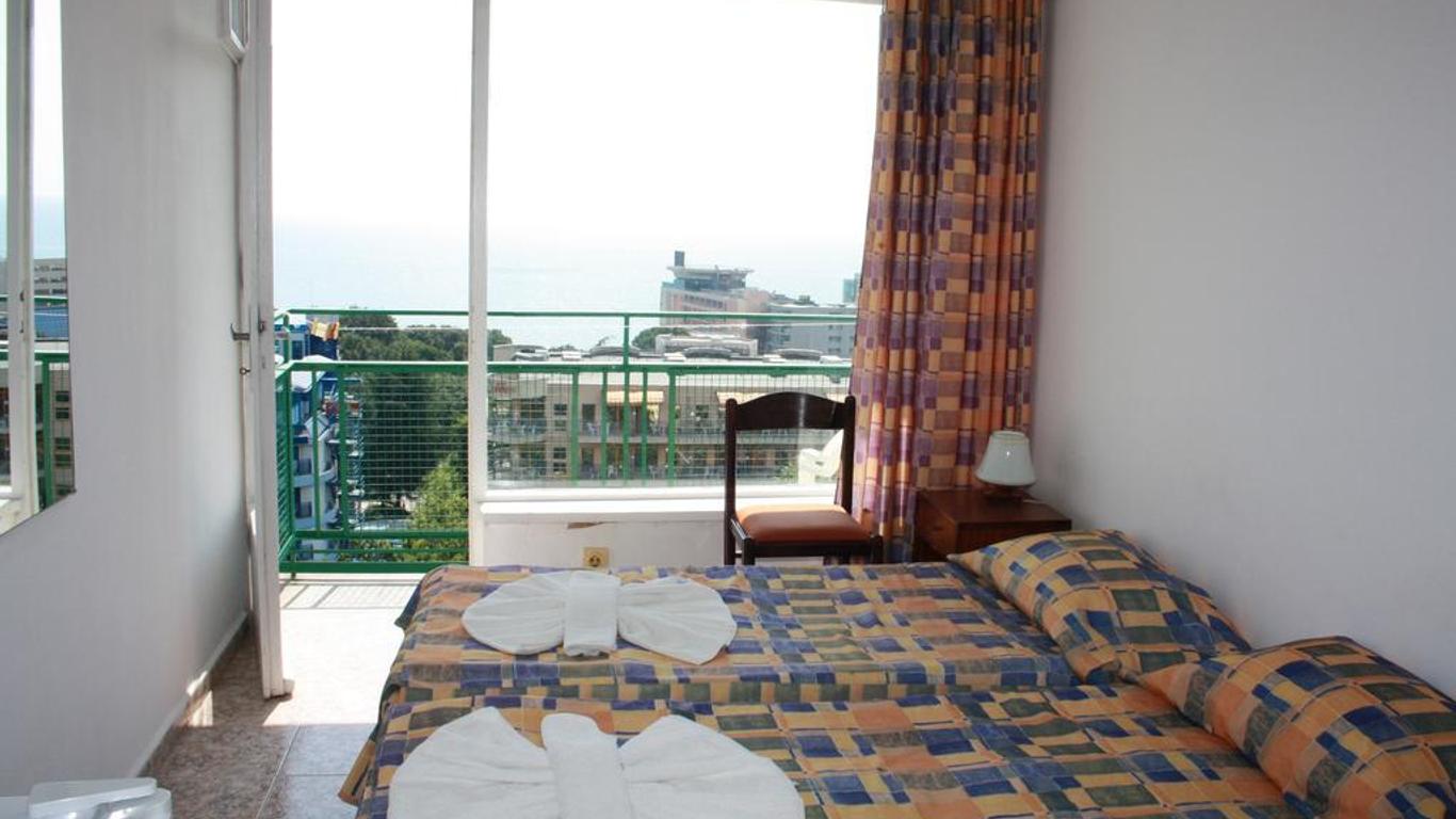 Hotel Varshava