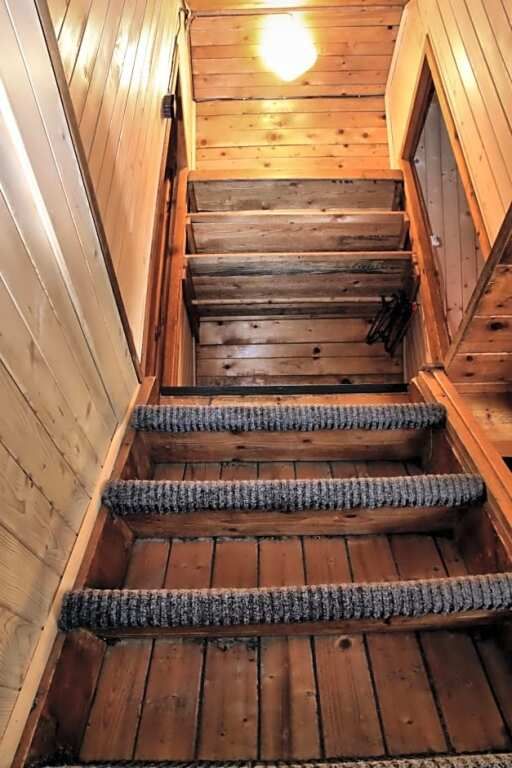 Camping Pod Krokwia - Zakopane - Escalier