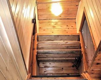 Camping Pod Krokwia - Zakopane - Escalier