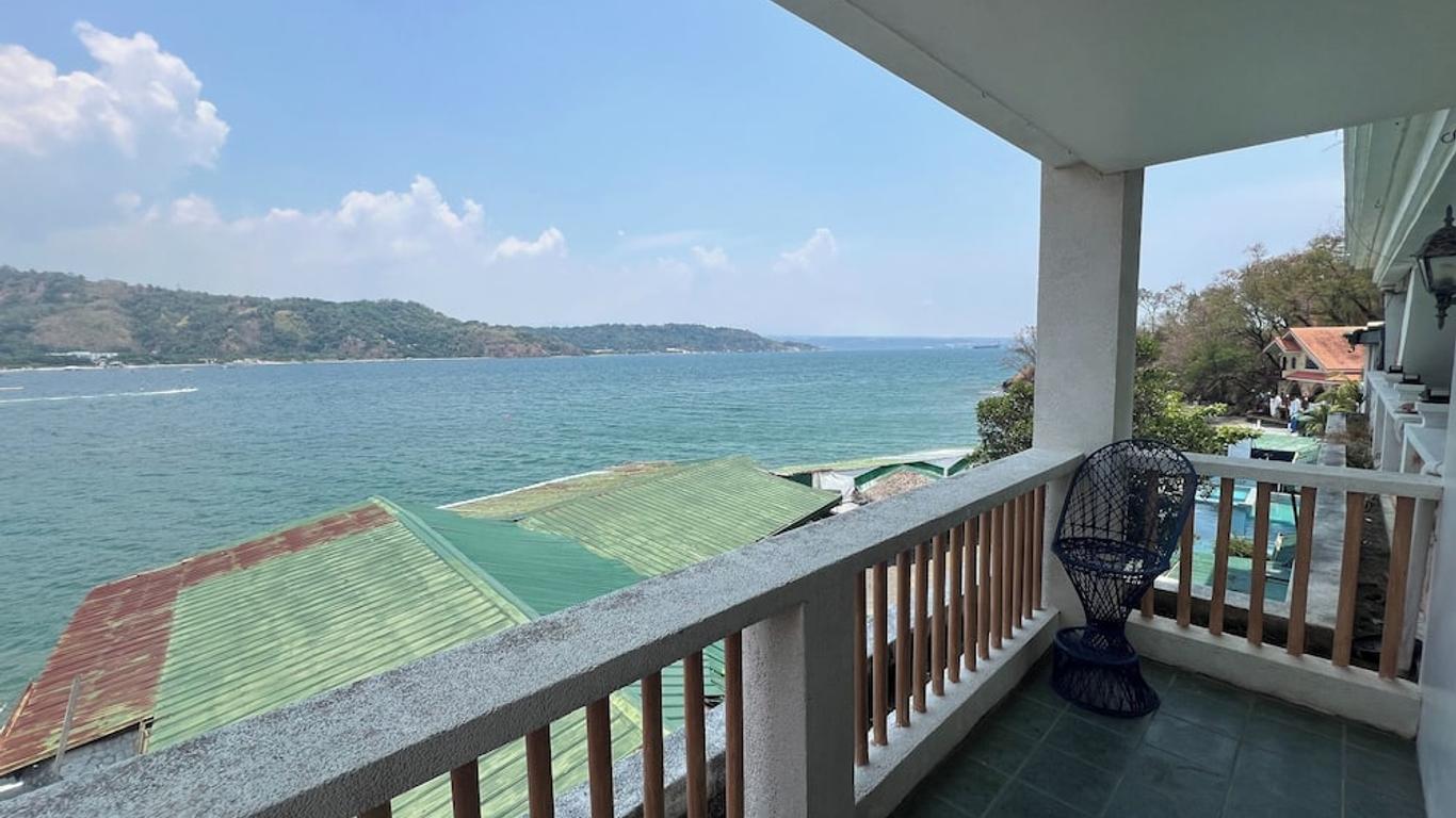 Subiza Beach Resort