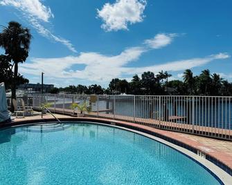 Executive Economy Lodge - Pompano Beach - Pool