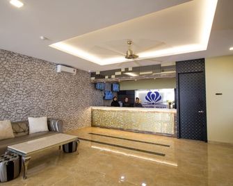Elmark Hotel Johor - Johor Bahru - Recepción