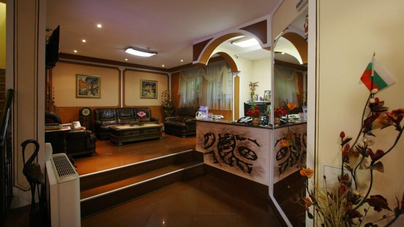 Hotel Alafrangite