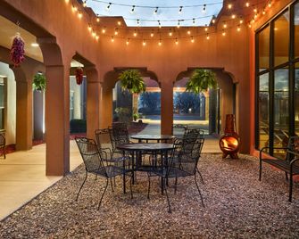 Hampton Inn Taos - Taos - Patio