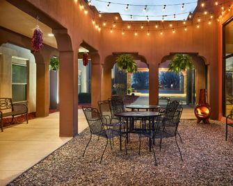 Hampton Inn Taos - Taos - Patio