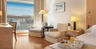 Sh Valencia Palace Hotel - Valencia - Living room