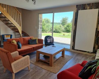 Gîte Mon Pré Vert - Saint-Ellier-du-Maine - Sala de estar