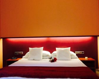 Hotel La Jonquera - La Jonquera - Habitación