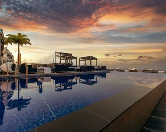 The Outpost Hotel Sentosa by Far East Hospitality - Singapore - Pool