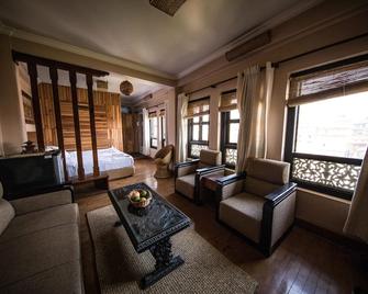 Tajaa Pha The Heritage Home - Patan - Sala de estar
