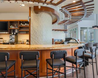 Hyatt Place Uc Davis - Davis - Bar