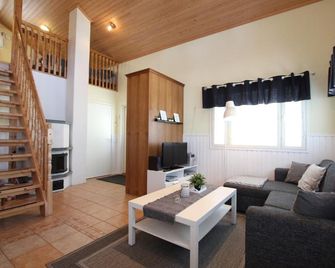 Metsaetuuli 5 - Kalajoki - Living room