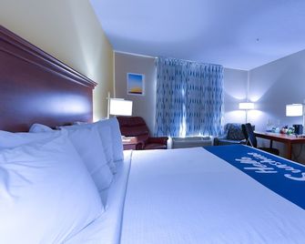 Days Inn Greensboro NC - Greensboro - Phòng ngủ