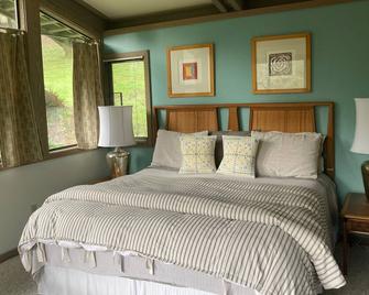 MidCentury Mod 1-bedroom apartment in rural Santa Rosa with WiFi - Santa Rosa - Chambre