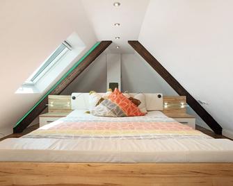 Apartment Seeblick with shared terrace and WLAN - Immenstaad am Bodensee - Slaapkamer